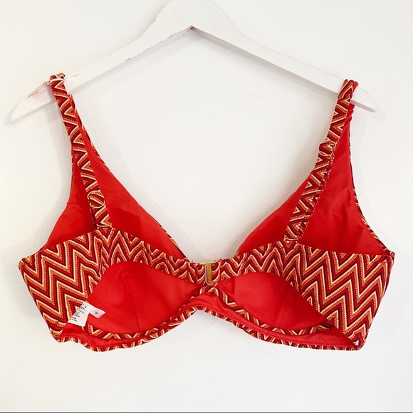 Seafolly Cleo DD Chilli Red Bikini Top 
USA Size 12 / AU size 16 - Picture 4 of 7